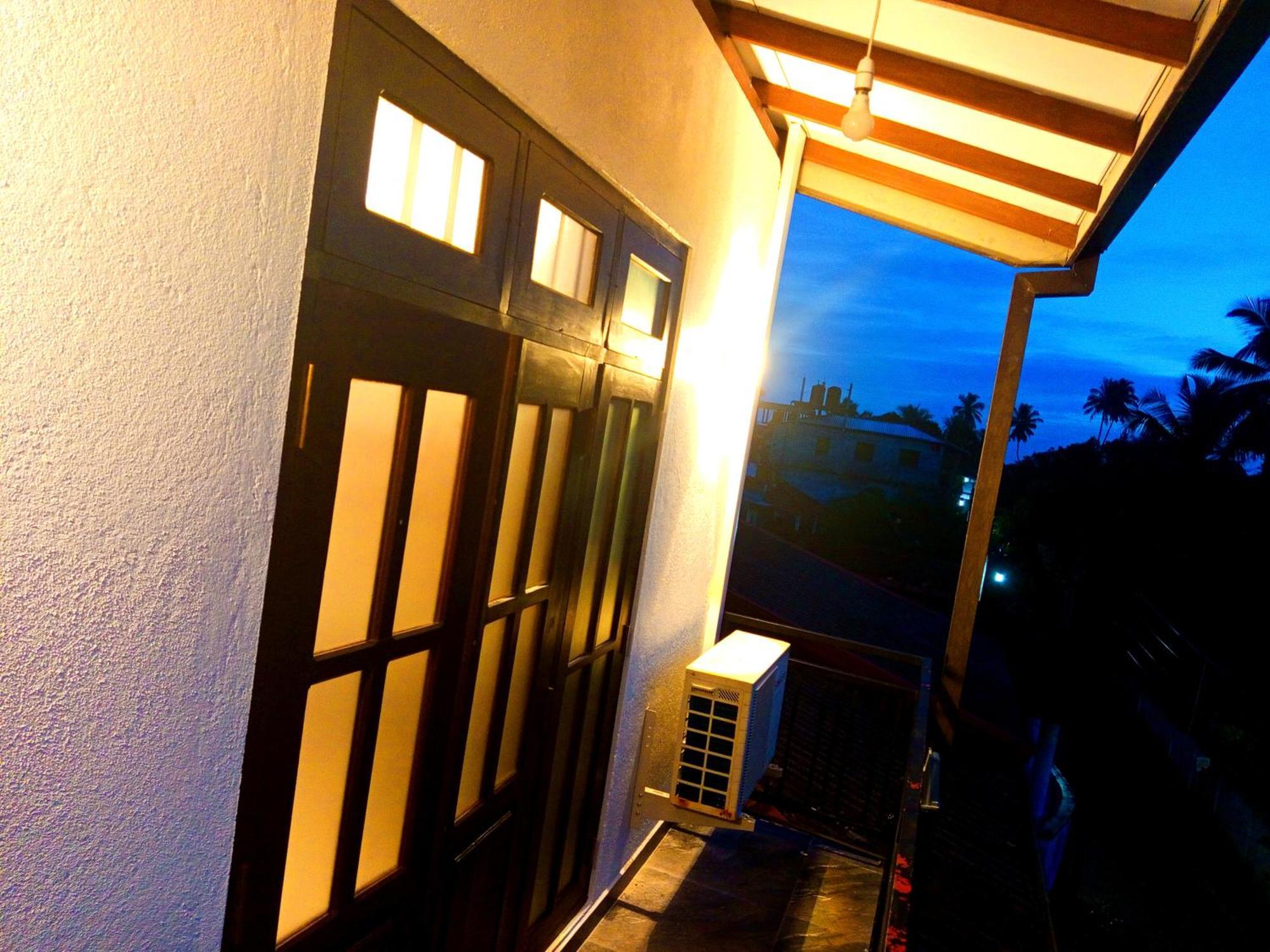 Olu Bunk Apartment ดิคเวลลา ภายนอก รูปภาพ